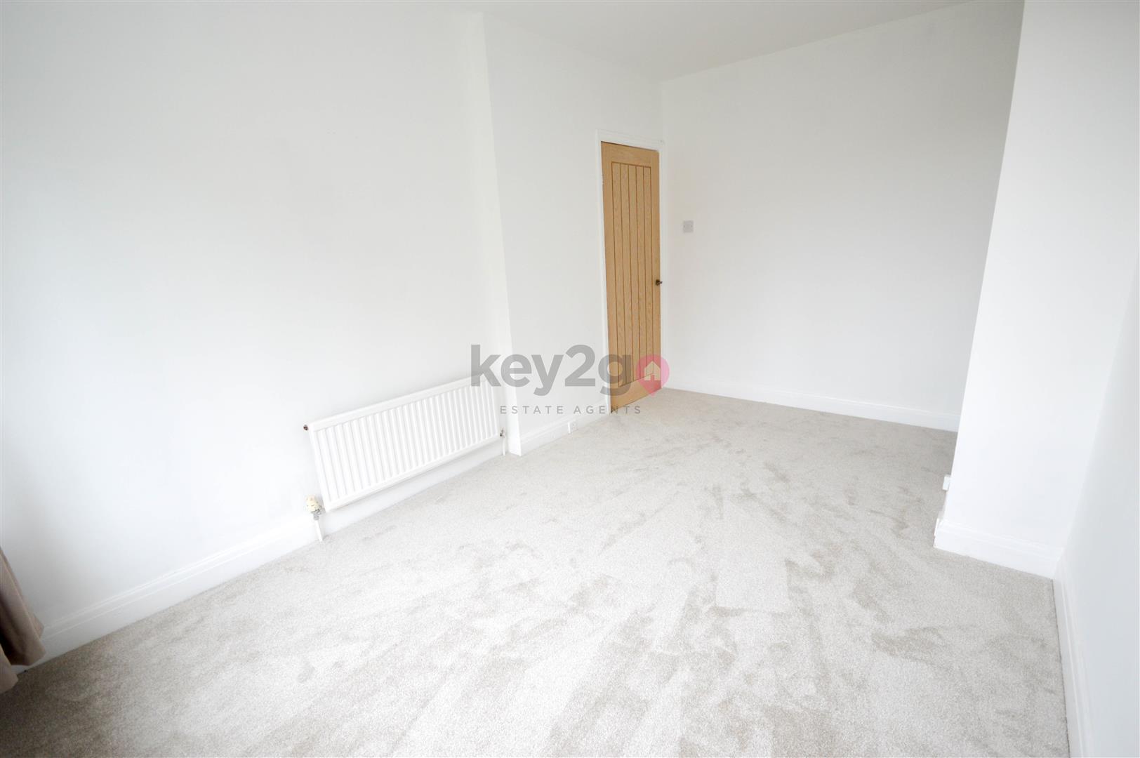 Marsh Avenue, Dronfield, S18 Key2go